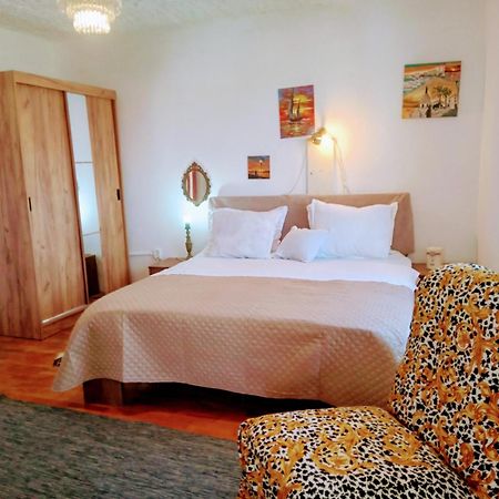 Apartment Ma'Re ซูเปตาร์ ภายนอก รูปภาพ